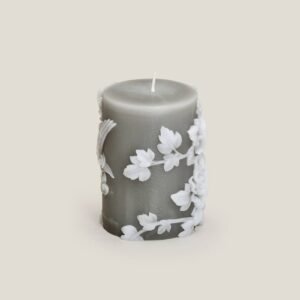 FLORENCE GREY & WHITE EMBOSSED CANDLE SMALL